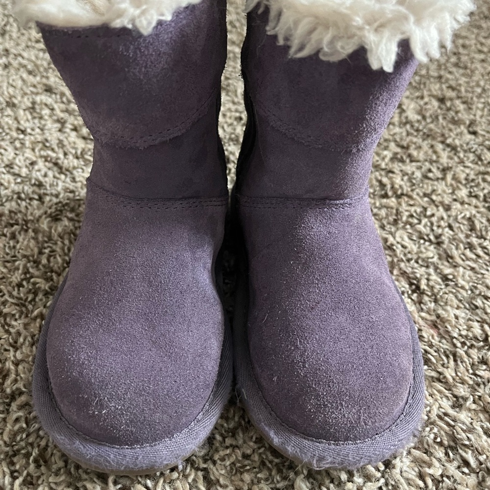 Kookaburra by UGG toddler boots- purple size 8